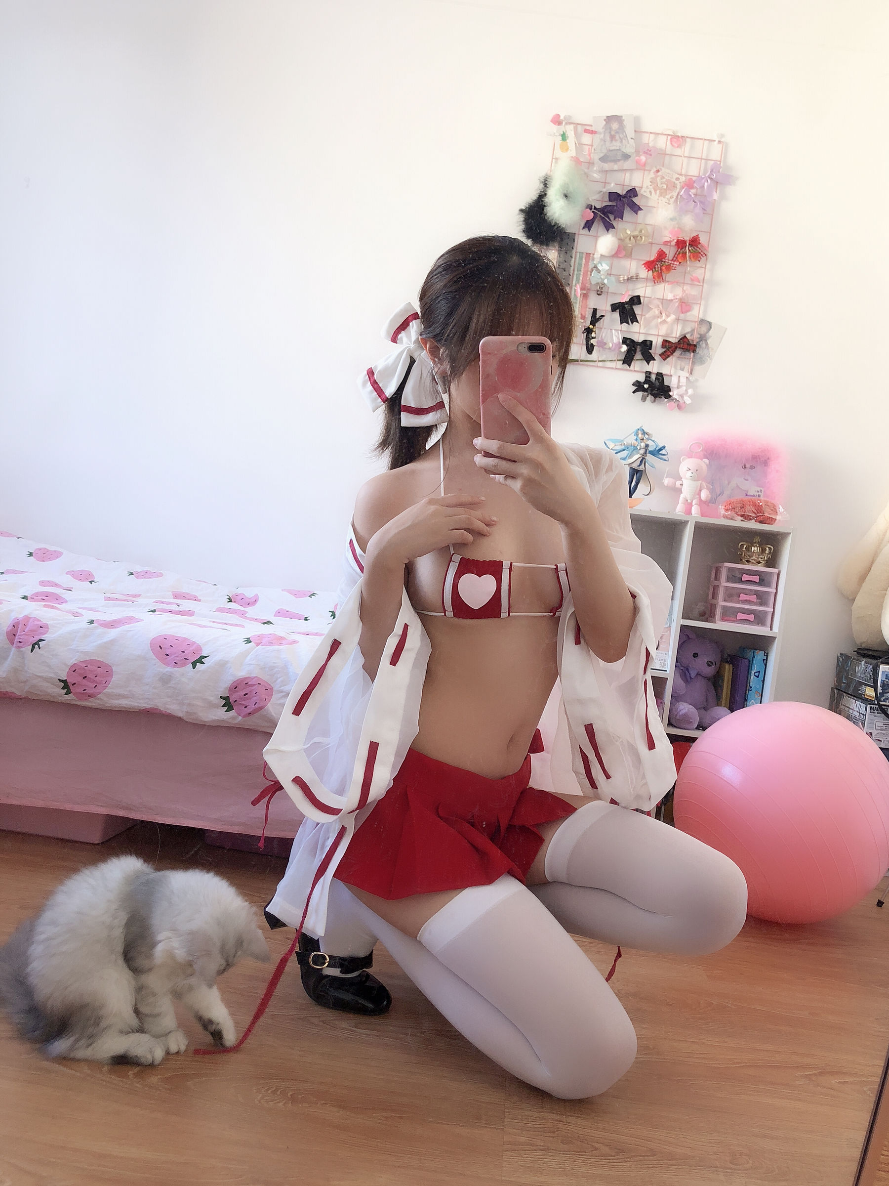 动漫博主雯妹 – 自拍本（1号本）巫女-写真