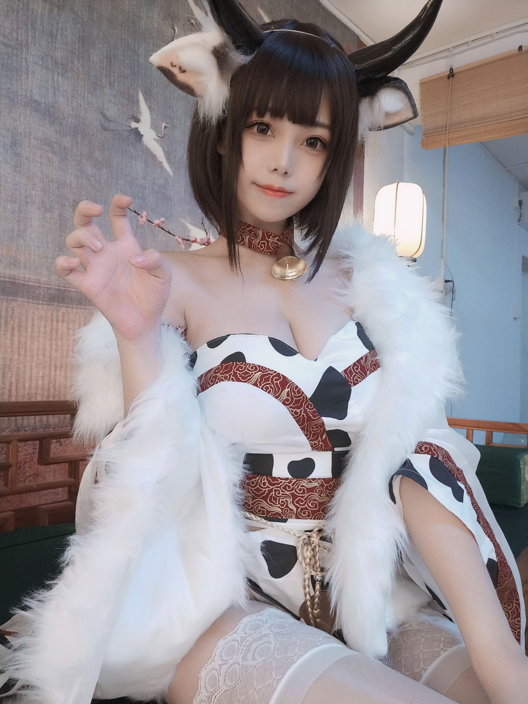 萌系小姐姐蜜汁猫裘 – 奶牛-写真