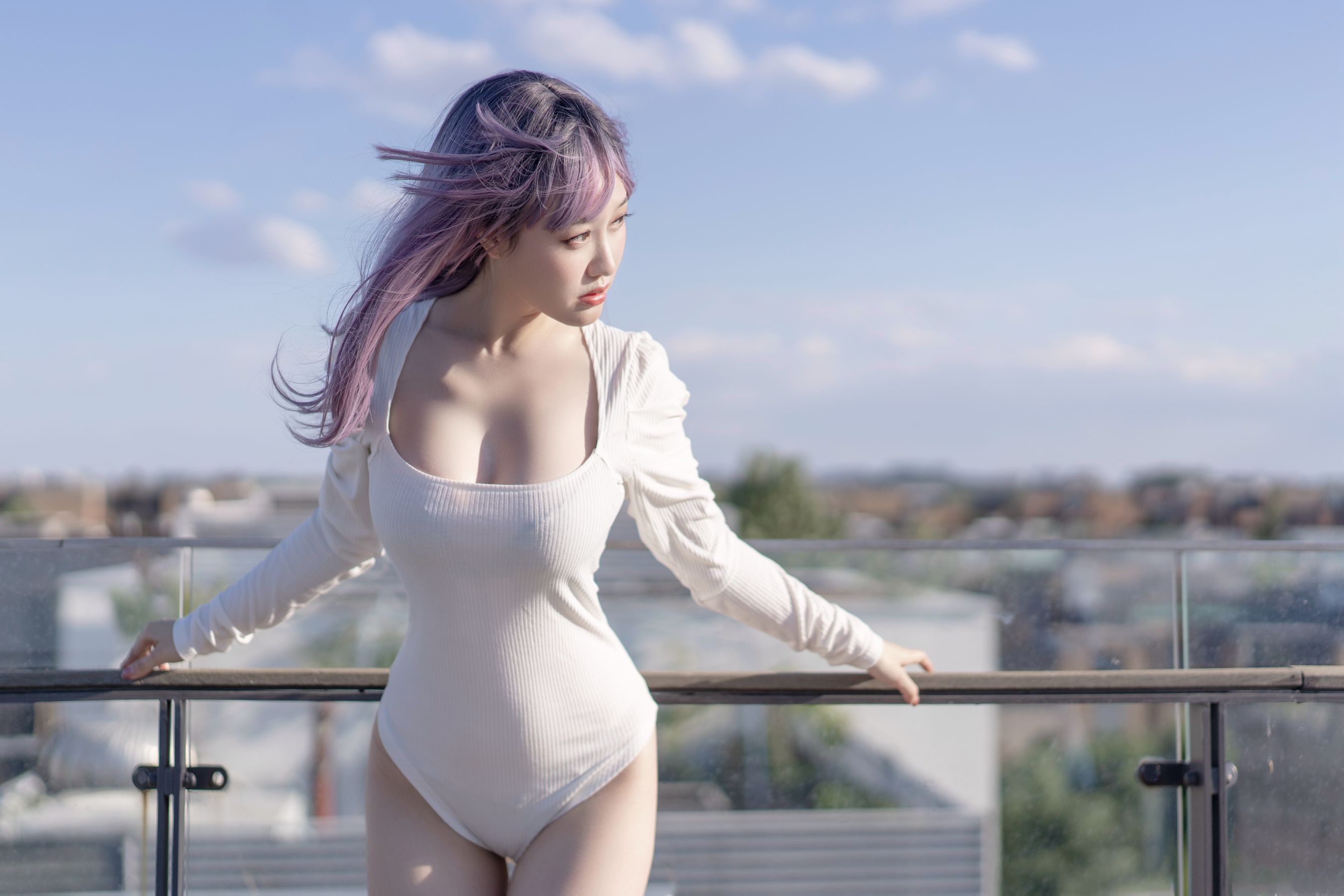 [网红COSER写真] 动漫博主脱尾巴Mizuki – 天台 套图-写真